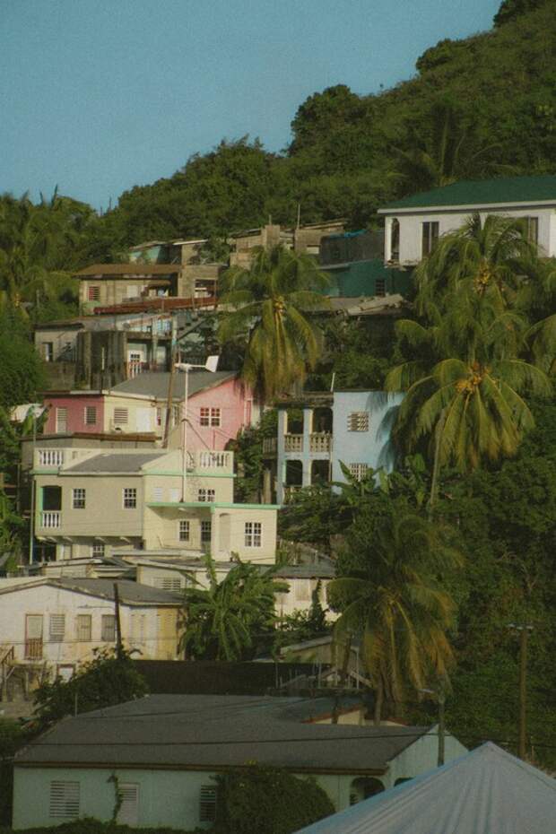 Зарубежные инфлюенсеры переселяются на Карибы и в Европу в поисках новых локаций