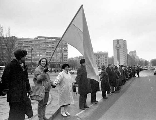 jan-22-199022 января 1990