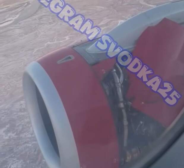 Кусок обшивки самолета оторвался во время рейса Владивосток-Благовещенск