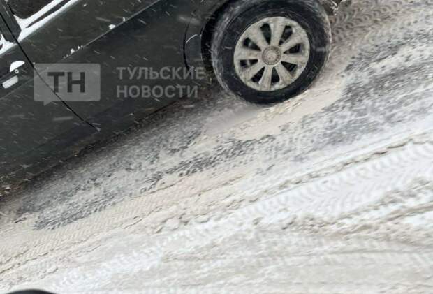 Тулу вновь накрыл февральский снегопад с метелью, но дороги оказались нечищены