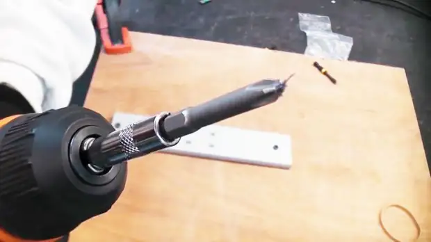 Как выкрутить слизанный винт - 7 способов - Квартира, дом, дача - 4 ...