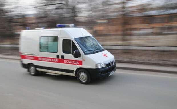 В Хабаровске пятилетняя девочка выпала из окна многоэтажки