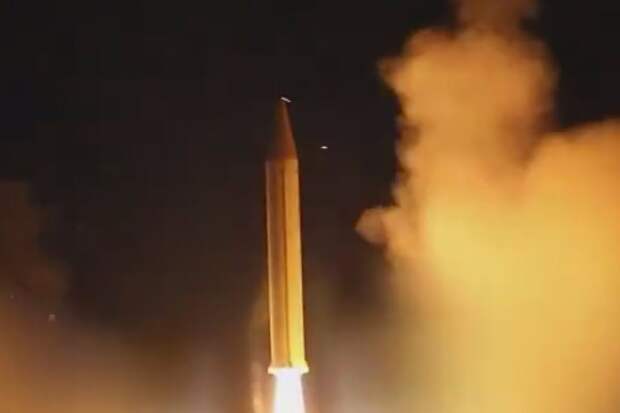 Иран впервые ударил ракетами Шаиб-12 по военному объекту США на Ближнем Востоке