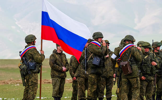 Украина утверждает, что российские военные покинули остров Змеиный (ФОТО)