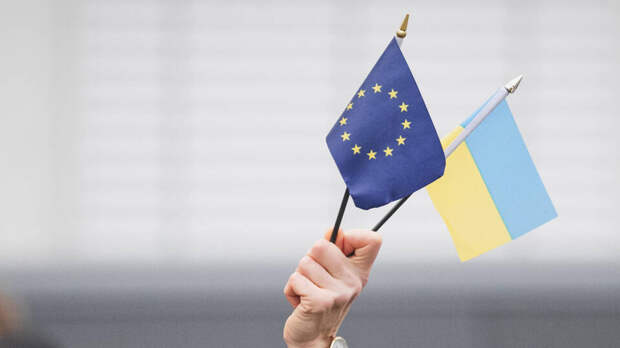 FT: Еврокомиссия собирается начать в июне переговоры о приеме Украины в ЕС