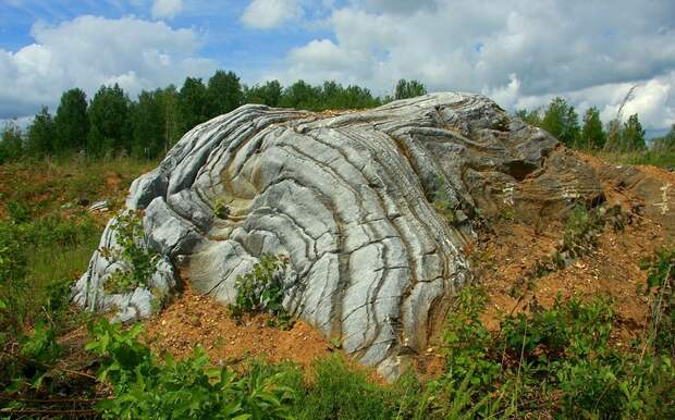 Камни Уральских гор