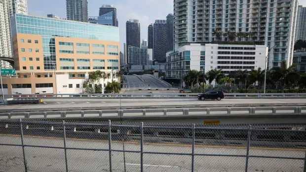 Прилетевший из Майами россиянин прокомментировал ситуацию с пандемией в США