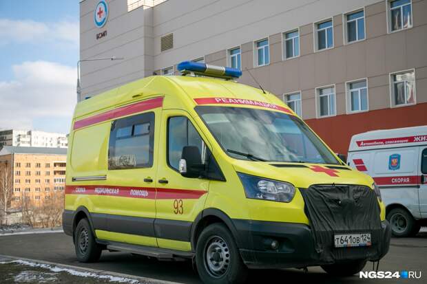 21 медработник погиб в борьбе с коронавирусом в Красноярском крае в 2021 году