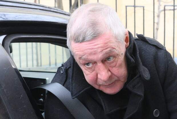 Ажиотаж вокруг первого спектакля с Ефремовым после УДО объяснили