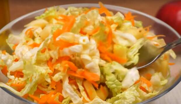 Простой салат на каждый день из капусты