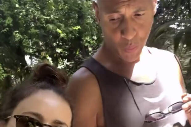 Певица Ани Лорак выложила видео в бикини с мужем Вирдажку на Мальдивах