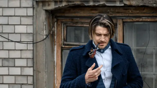 Британский гений против русского менталитета: в сети начался показ сериала «Шерлок в России»