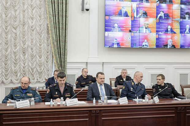 Губернатор Тульской области обсудил меры безопасности к 81-й годовщине Победы