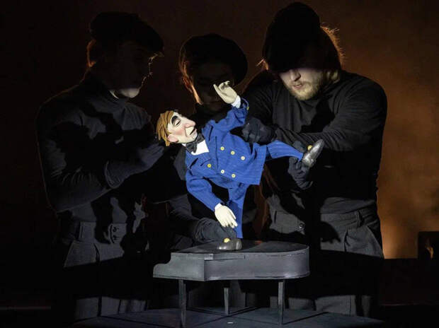 В Театре Образцова «выиграли» в куклы — премьера «Куклы о куклах. Инструкция для людей»