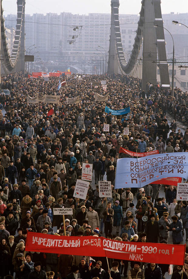 Самый большой протестный митинг в истории СССР (ФОТО)