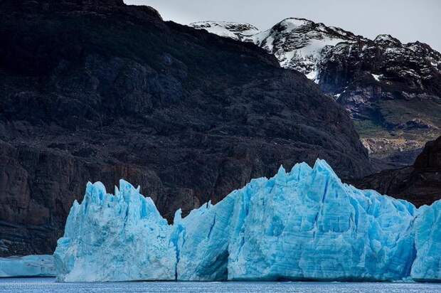 Голубой ледник Грей в Патагонии