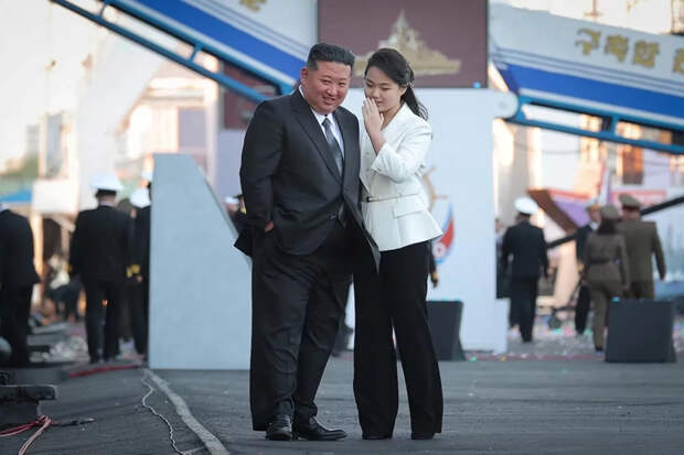 «Рёнхап»: в Южной Корее считают, что Ким Чен Ын назовет дочь преемником