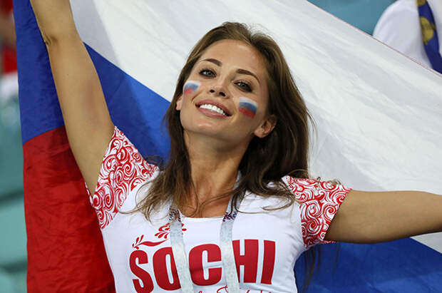 Футбольная болельшица Футбольная болельшица