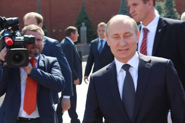 Заслуженный пилот РФ: «Путин отжал у США более 260 предприятий» Заслуженный пилот РФ: «Путин отжал у США более 260 предприятий»