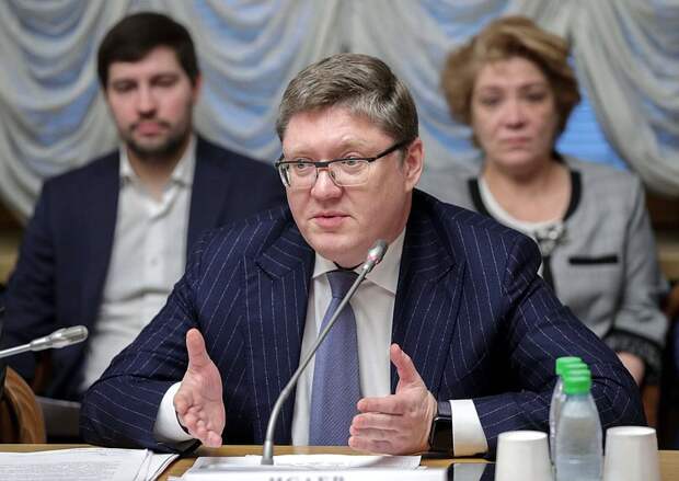 Исаев: Трудовой кодекс РФ должен меняться вместе с жизнью