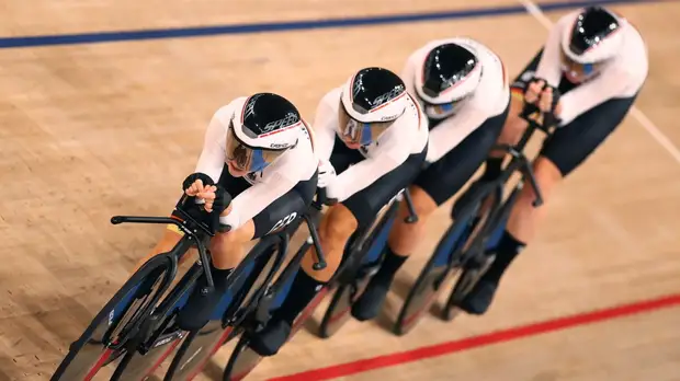 Немки с мировым рекордом выиграли командную гонку преследования в велотреке на ОИ