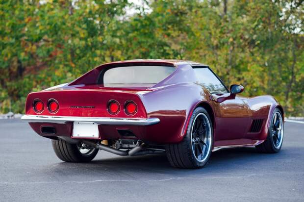 Рестомод Chevrolet Corvette с современными обновлениями