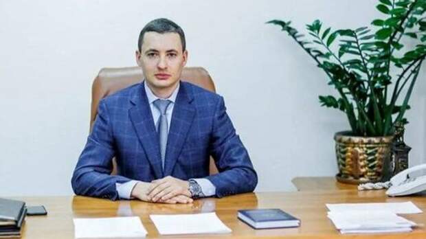 Чиновник, засудивший пенсионерку за правду, попался на коррупции: обыски у главы округа