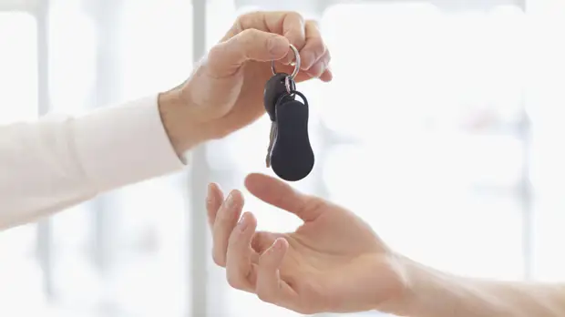 Автодилеры Голубятников и Ольховский прокомментировали цены на автомобили в 2021 году