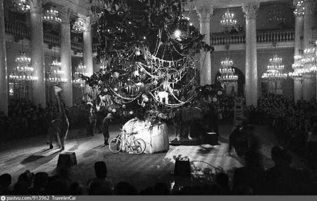 Главная ёлка Советского Союза