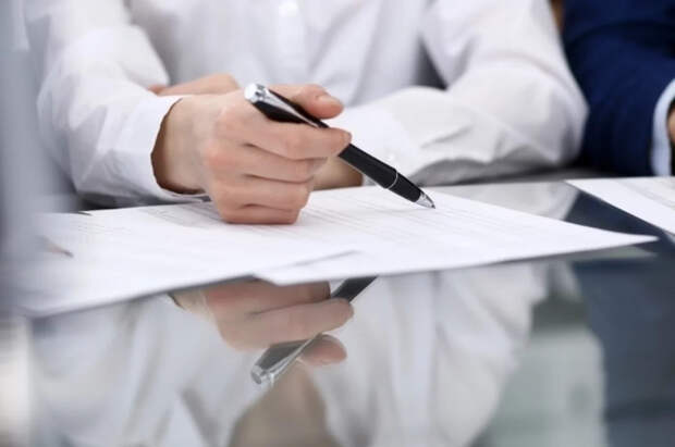 Юрист Русяев рассказал, могут ли уволить за опоздание из-за снегопада