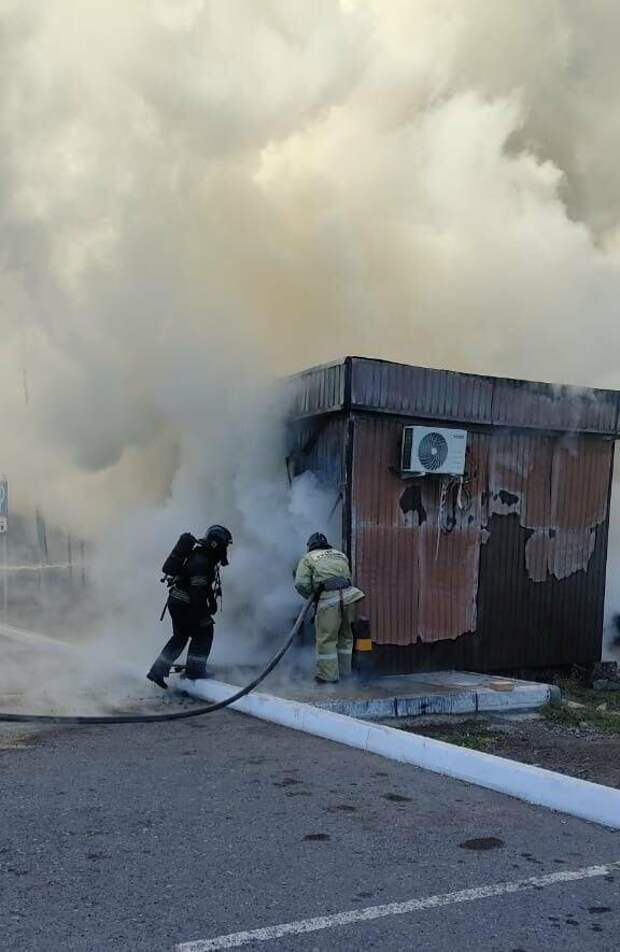 В Караганде произошел взрыв газового баллона в торговом киоске