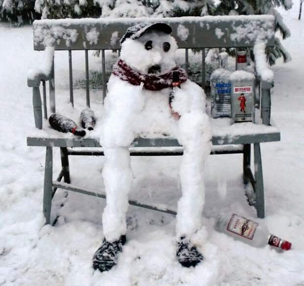 9. Типичные будни простого снеговика детство, смешно, снег, снеговики, фото, юмор