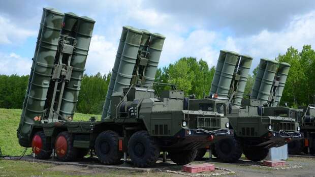 Развертывание первого полка закупленных в России ЗРК С-400 «Триумф» началось в Индии