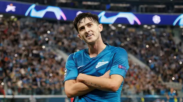 L'Equipe: «Зенит» готов продать Азмуна в «Лион»