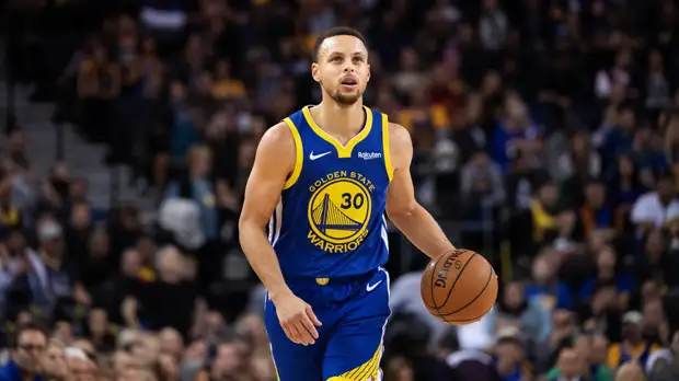 Карри установил рекорд НБА по заброшенным трёхочковым за карьеру