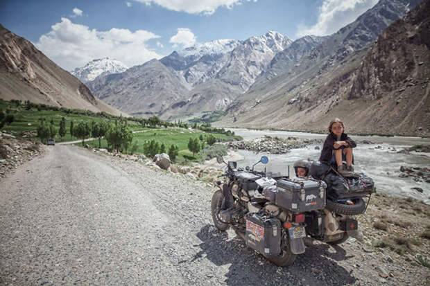 Из Европы в Монголию: Семья с 4-летним ребёнком проехала на мотоцикле 26 000 км, чтобы увидеть мир