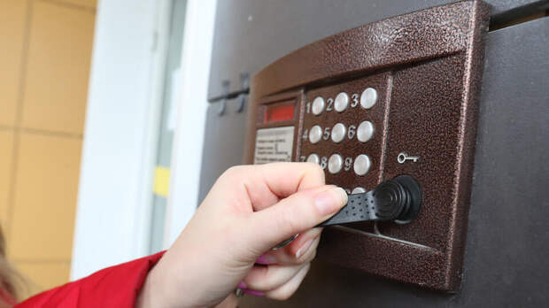 В МВД предупредили о мошеннической схеме с заменой домофона