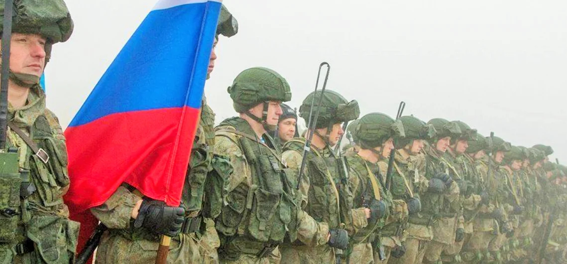 "Сегодня их нет, а завтра город захвачен двумя дивизиями ВДВ". Натовские аналитики оценивают возможность войны с Украиной