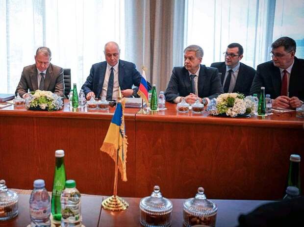 Стала известна позиция России по территориям после переговоров в Абу-Даби