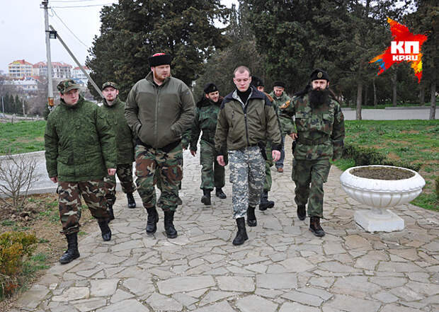 На родине братьев-славян грозятся посадить в тюрьму. Но они обещают защищать Крым столько, сколько потребуется