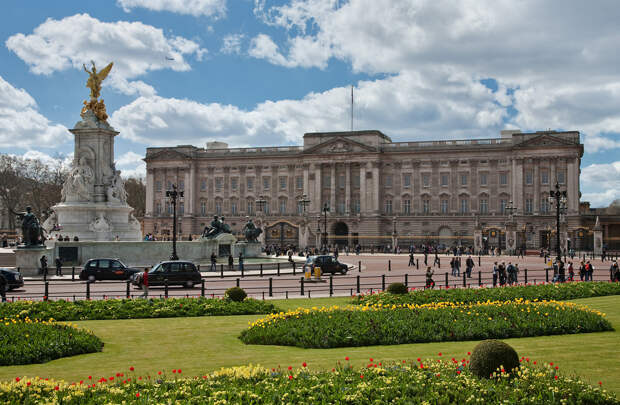 Великобритания. Лондон. Букингемский дворец является официальной резиденцией Елизаветы II. (Diliff)