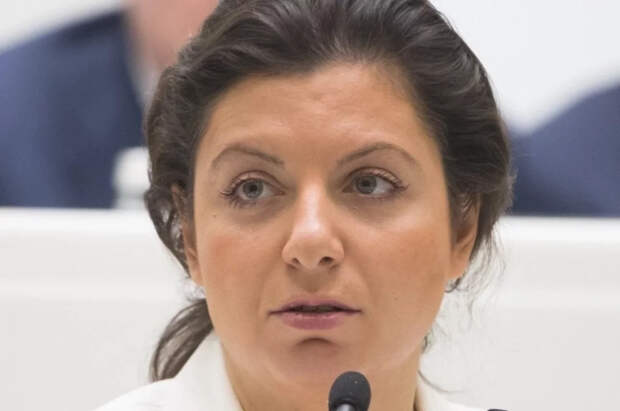 Симоньян считает, что Киев не бомбят из-за Лавры и Крещатика