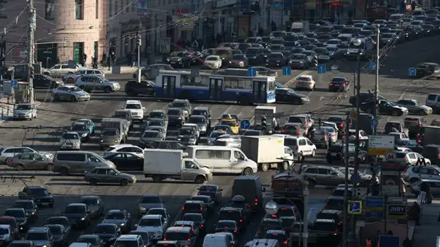 Пробки в Москве достигли 9 баллов
