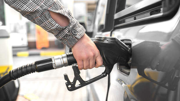 Артамонов оценил ситуацию с дефицитом бензина в Липецкой области