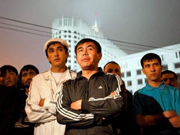 Киргизия: «трудовая миграция является приоритетным направлением нашей деятельности». А что России делать с этим счастьем?