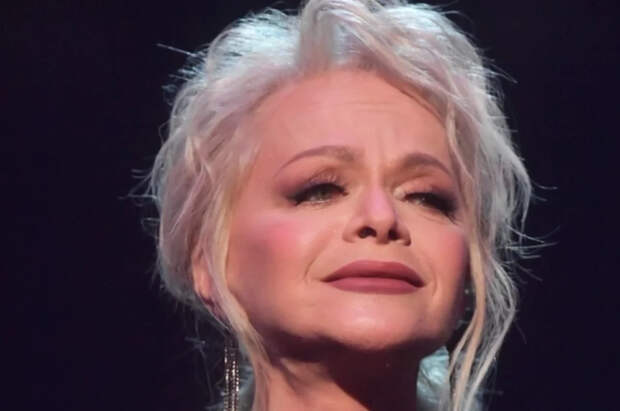 Пять миллионов за выход: Долина потеряла треть доходов, но цены не снижает