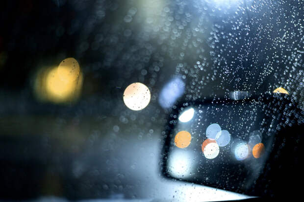 Как безопасно ездить в дождь на машине