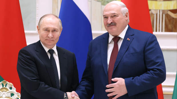 Владимир Путин позвонил Александру Лукашенко