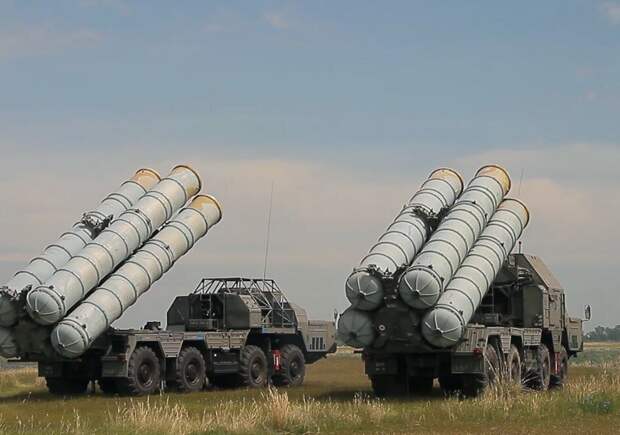 В Минобороны промолчали, а Шурыгин рассказал: Наши ПВО подбивают – поражены несколько ЗРК