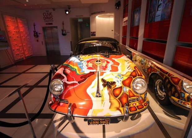 Музейный Porsche 356c (6 фото) Музейный Porsche 356c (6 фото)